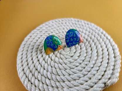 Squared-circle studs