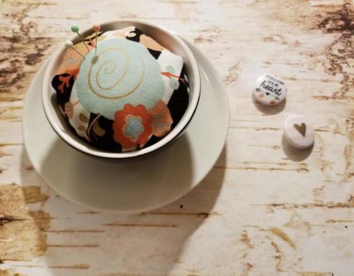Teacup pin cushion 